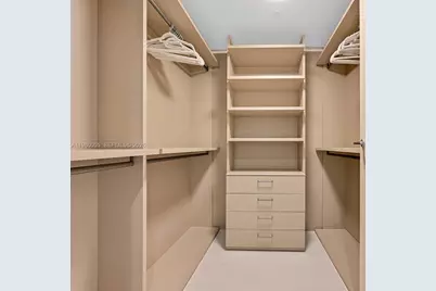 1000 Brickell Plz #3402, Miami, FL 33131 - Photo 33