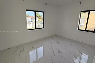 120 E 44th St, Hialeah, FL 33013 - Photo 9