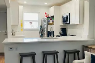 100 Ashbury Rd, Hollywood, FL 33024 - Photo 3