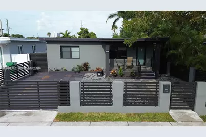 860 NW 18th Pl, Miami, FL 33125 - Photo 7