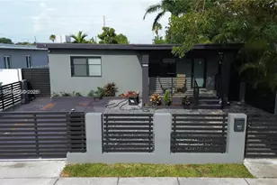 860 NW 18th Pl, Miami, FL 33125 - Photo 7