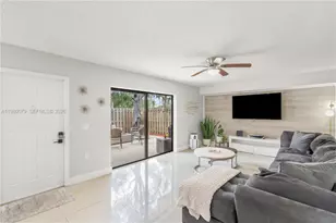 534 Green Springs Pl, West Palm Beach, FL 33409 - Photo 5