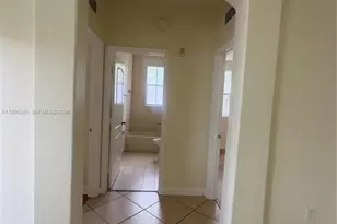 1662 SE 27th Dr, Homestead, FL 33035 - Photo 5