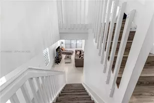 9881 W 34th Ave, Hialeah, FL 33018 - Photo 9