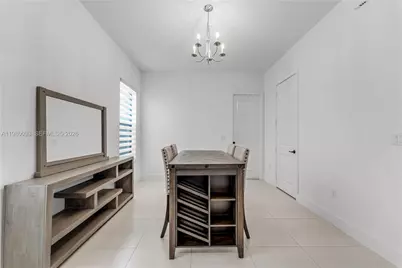 9881 W 34th Ave, Hialeah, FL 33018 - Photo 7