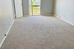 13499 Biscayne Blvd, North Miami, FL 33181 - Photo 9