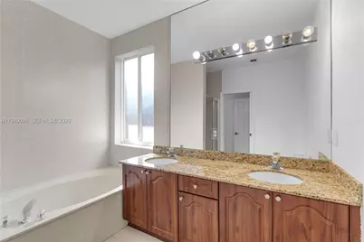 997 NE 16th Ave, Homestead, FL 33033 - Photo 19