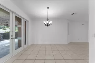 997 NE 16th Ave, Homestead, FL 33033 - Photo 7