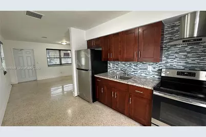 514 NE 4th Ave #514, Hallandale Beach, FL 33009 - Photo 9