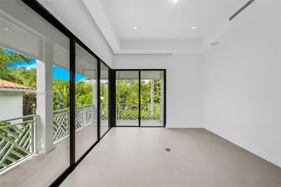 2710 S Le Jeune Rd, Coral Gables, FL 33134 - Photo 23