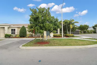 552 NE 5th Way, Florida City, FL 33034 - Photo 25