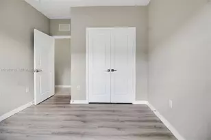 552 NE 5th Way, Florida City, FL 33034 - Photo 15