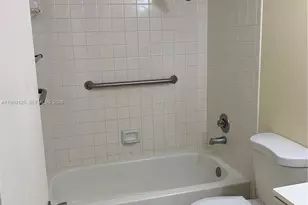 13500 SW 1st St, Pembroke Pines, FL 33027 - Photo 7