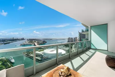 900 Biscayne Blvd #4202, Miami, FL 33132 - Photo 3
