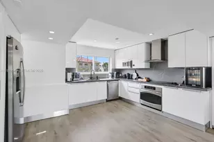 3927 NE 171 St, North Miami Beach, FL 33160 - Photo 15