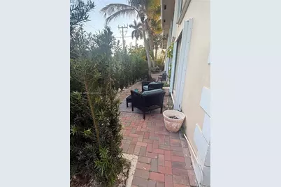 861 SE 22nd Ave #4, Pompano Beach, FL 33062 - Photo 5