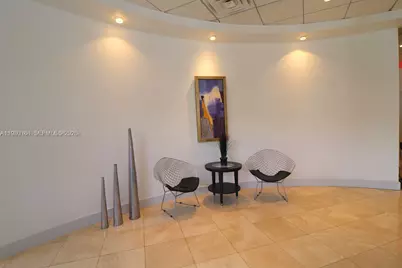 401 69th St #404, Miami Beach, FL 33141 - Photo 15
