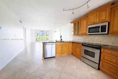 250 Jacaranda Dr #109, Plantation, FL 33324 - Photo 7