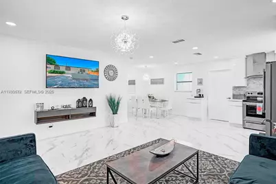 2338 Fillmore St, Hollywood, FL 33020 - Photo 1