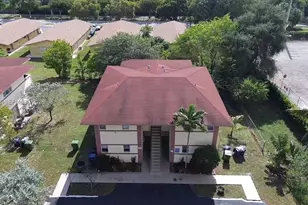 825 SW 10th St, Hallandale Beach, FL 33009 - Photo 13