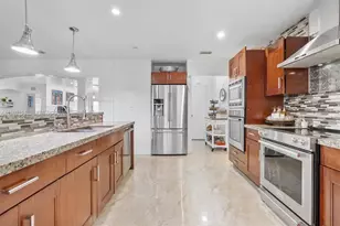 1520 SW 86th Ct, Miami, FL 33144 - Photo 13