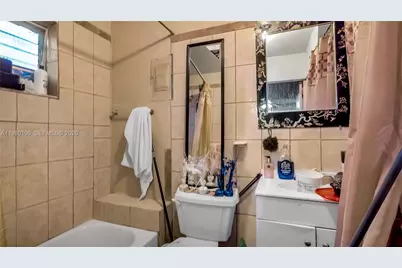 3570 NW 34th Way, Lauderdale Lakes, FL 33309 - Photo 21