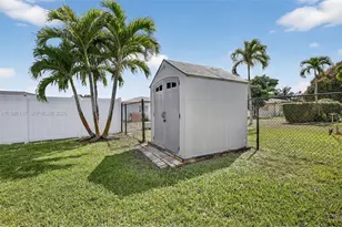 8008 NW 101st Ave, Tamarac, FL 33321 - Photo 35