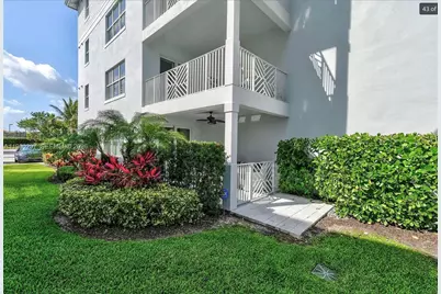 915 S Bay Colony Dr S #S, Juno Beach, FL 33408 - Photo 1