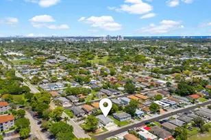 752 NW 3rd Ct, Hallandale Beach, FL 33009 - Photo 5