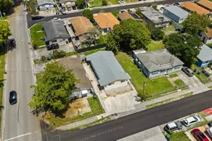 752 NW 3rd Ct, Hallandale Beach, FL 33009 - Photo 5