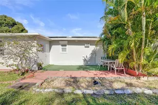 2621 SW Natura Ave, Deerfield Beach, FL 33441 - Photo 47