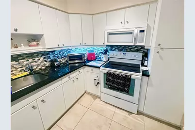 500 Bayview Dr #325, Sunny Isles Beach, FL 33160 - Photo 21