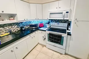 500 Bayview Dr, Sunny Isles Beach, FL 33160 - Photo 21