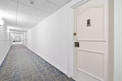 500 Bayview Dr #325, Sunny Isles Beach, FL 33160 - Photo 9