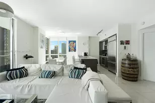 55 SE 6th St, Miami, FL 33131 - Photo 3