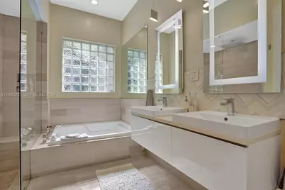 1529 Shoreline Way #1529, Hollywood, FL 33019 - Photo 33