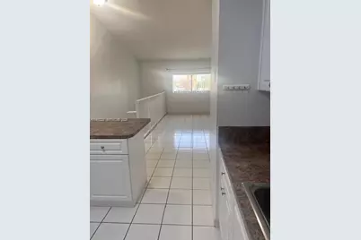 2815 W 76th St #202-17, Hialeah, FL 33018 - Photo 5