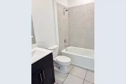 2418 SE 10th Ct, Homestead, FL 33035 - Photo 9