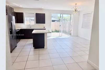 2418 SE 10th Ct, Homestead, FL 33035 - Photo 5