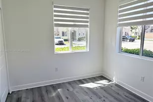 2418 SE 10th Ct, Homestead, FL 33035 - Photo 7