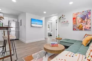 584 NW 30th St, Miami, FL 33127 - Photo 7