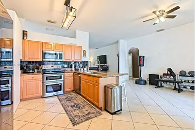 1921 SE 16 Ave, Homestead, FL 33035 - Photo 9
