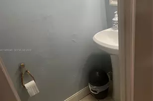 4331 W 11th Ln, Hialeah, FL 33012 - Photo 5