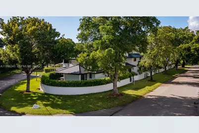 5750 Turin St #206, Coral Gables, FL 33146 - Photo 41