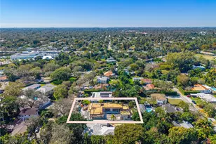 739 NE 111th St, Biscayne Park, FL 33161 - Photo 9