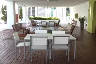 55 SE 6th St, Miami, FL 33131 - Photo 23