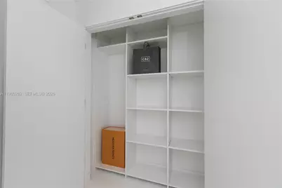851 NE 1st Ave #3402, Miami, FL 33132 - Photo 19