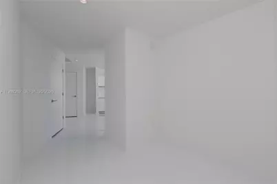 851 NE 1st Ave #3402, Miami, FL 33132 - Photo 13