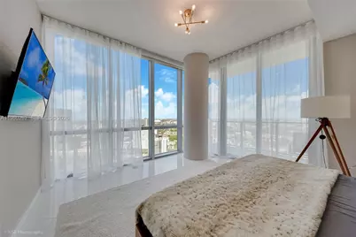851 NE 1st Ave #3402, Miami, FL 33132 - Photo 11