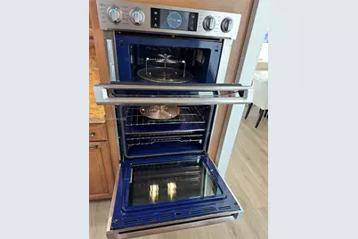 6039 Collins Ave #1136, Miami Beach, FL 33140 - Photo 17